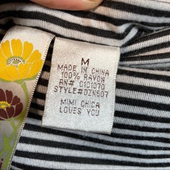 MIMI CHICA Strapless Bandeau dress. Ruched stripe bandeau, gathered skirt. M - Picture 4 of 8